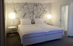 MOMA1890 Boutique Hotel